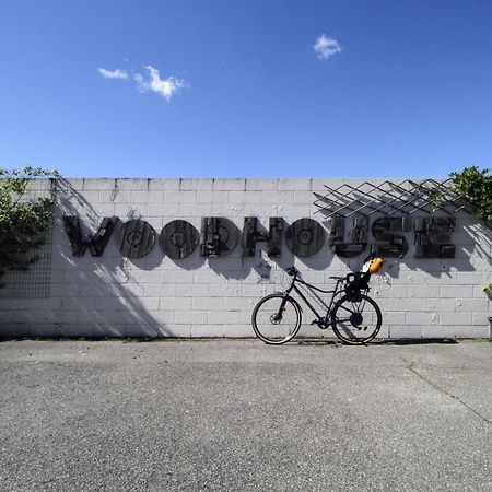 La Cordata Accommodation - Woodhouse Bike Hotel Cinisello Balsamo Exterior foto