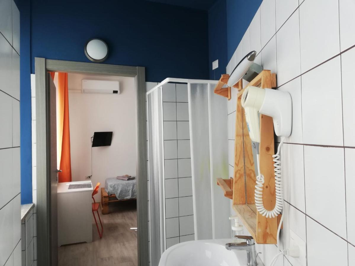 La Cordata Accommodation - Woodhouse Bike Hotel Cinisello Balsamo Exterior foto