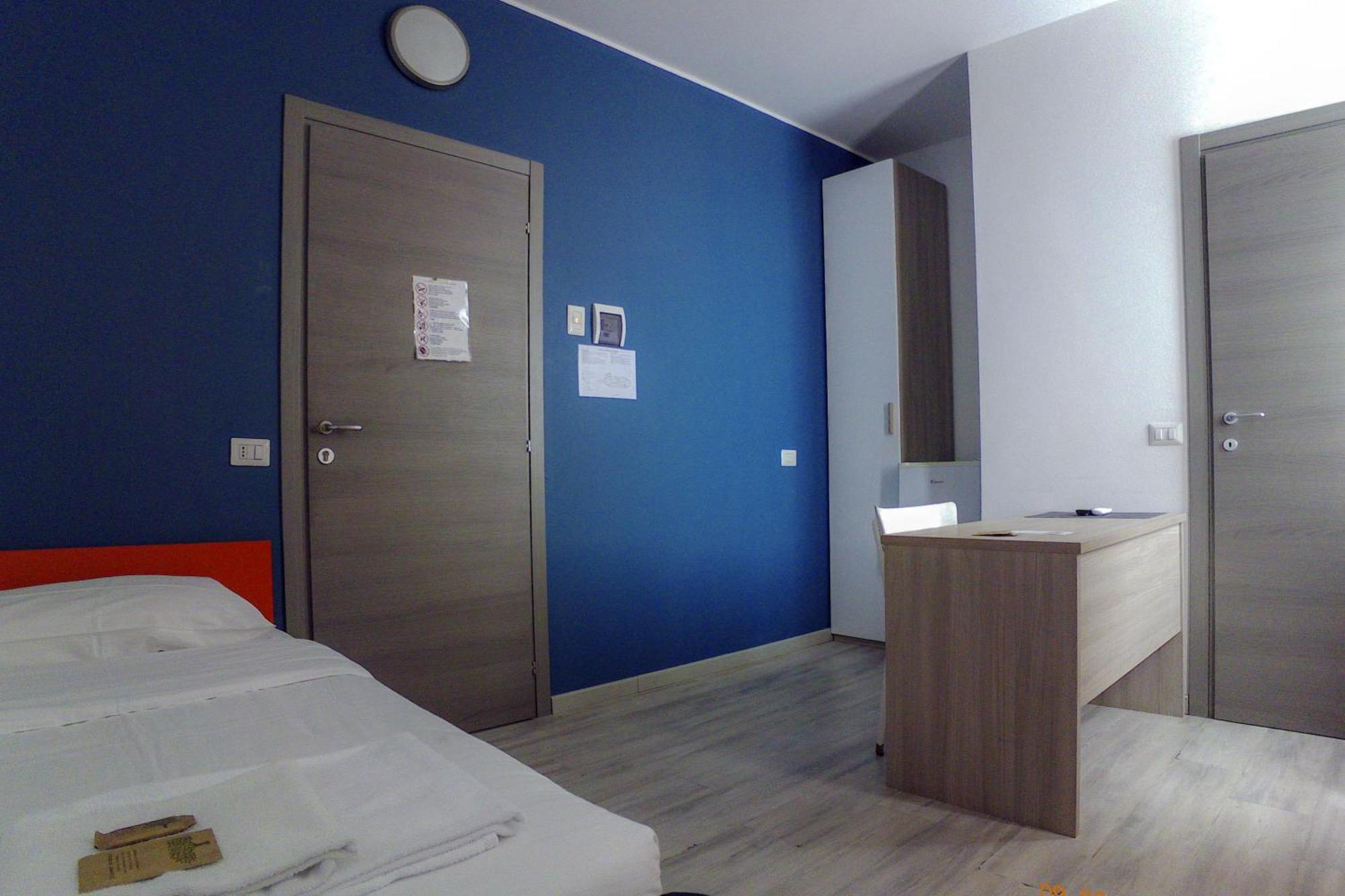 La Cordata Accommodation - Woodhouse Bike Hotel Cinisello Balsamo Exterior foto
